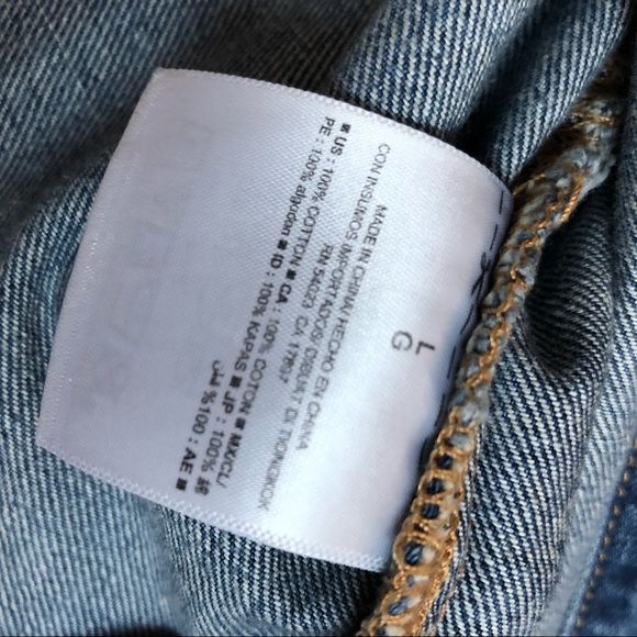 🚨LAST CHANCE🚨 Old Navy Jean Jacket - Picture 5 of 6